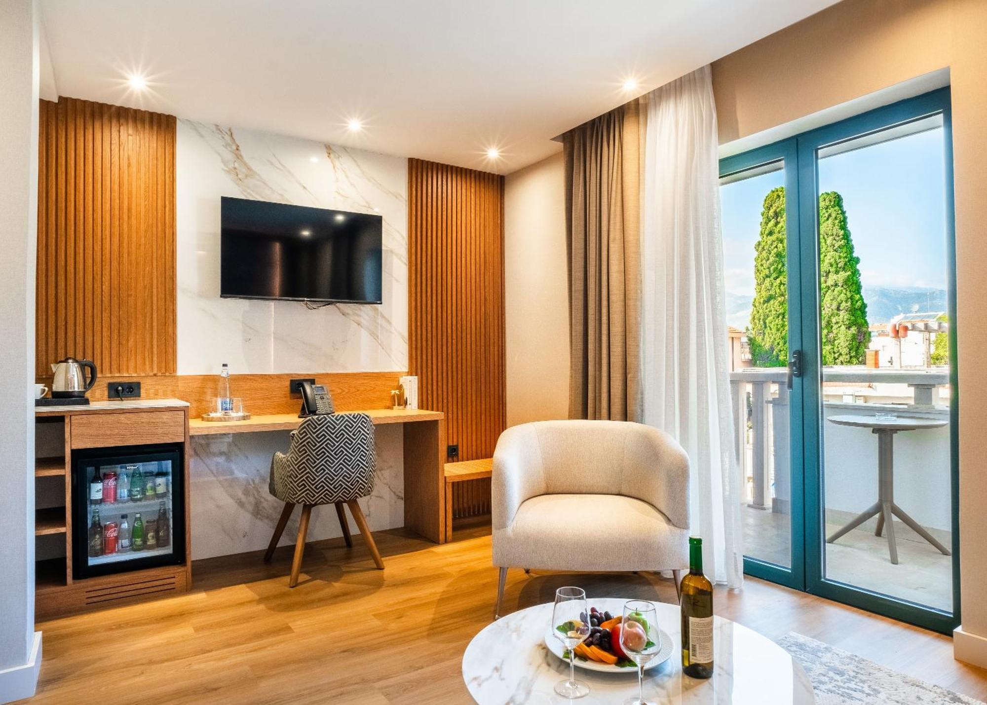 Boutique Hotel Villa Royal Tivat Zewnętrze zdjęcie