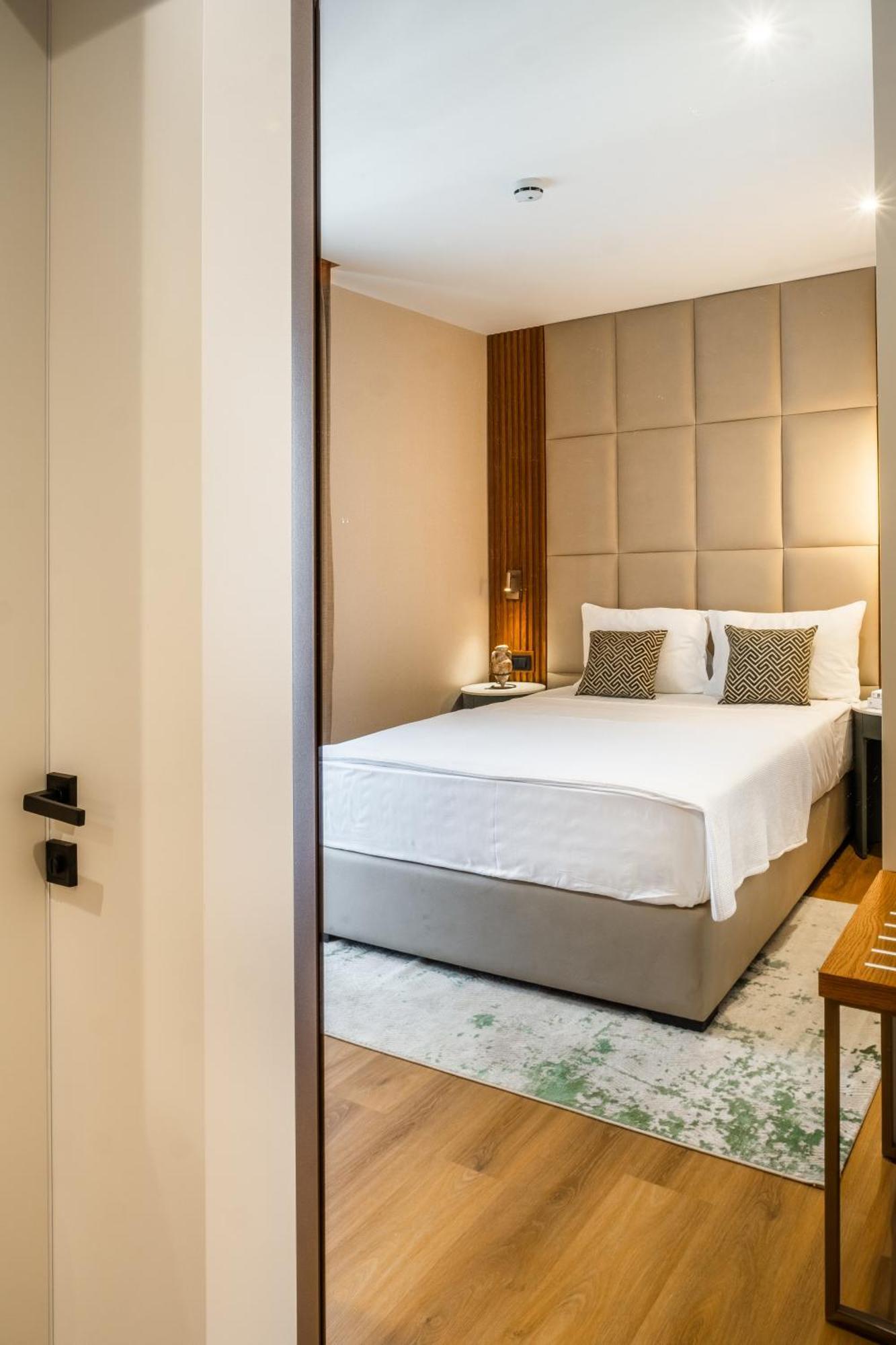 Boutique Hotel Villa Royal Tivat Zewnętrze zdjęcie