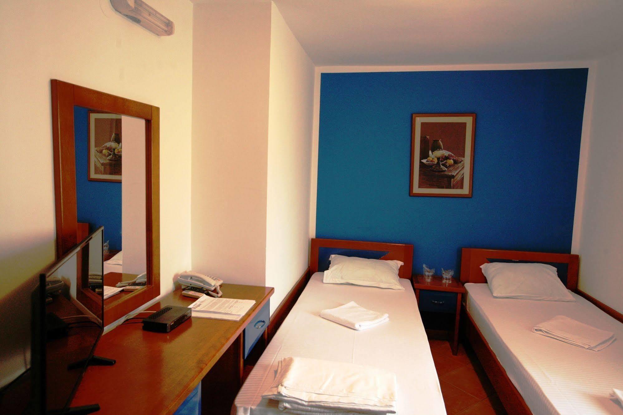 Boutique Hotel Villa Royal Tivat Zewnętrze zdjęcie